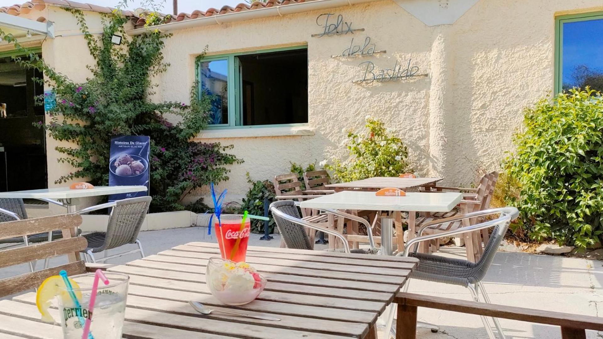 Camping Tikayan Felix De La Bastide Saint-Mitre-les-Remparts Esterno foto