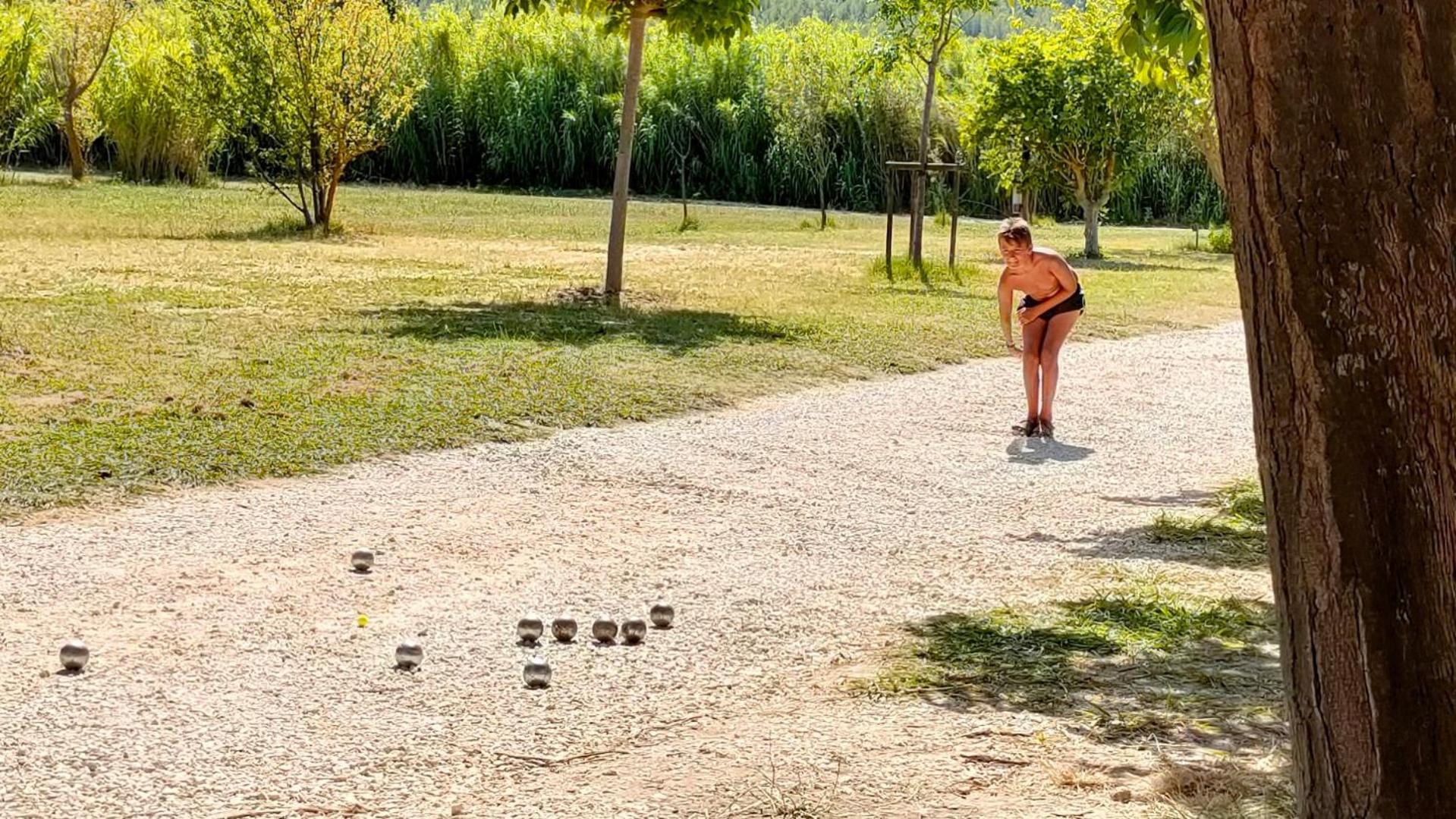 Camping Tikayan Felix De La Bastide Saint-Mitre-les-Remparts Esterno foto