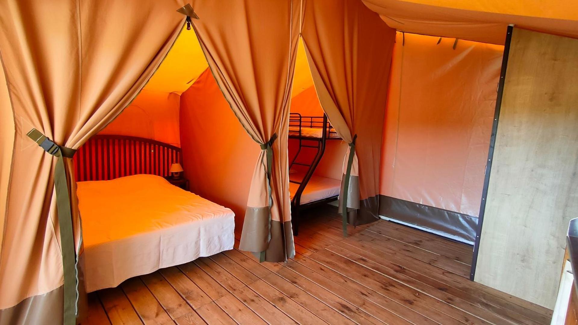 Camping Tikayan Felix De La Bastide Saint-Mitre-les-Remparts Esterno foto